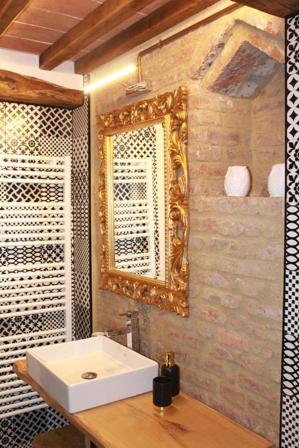 Luxury Suite Apartment Angiolieri Siena Bagian luar foto