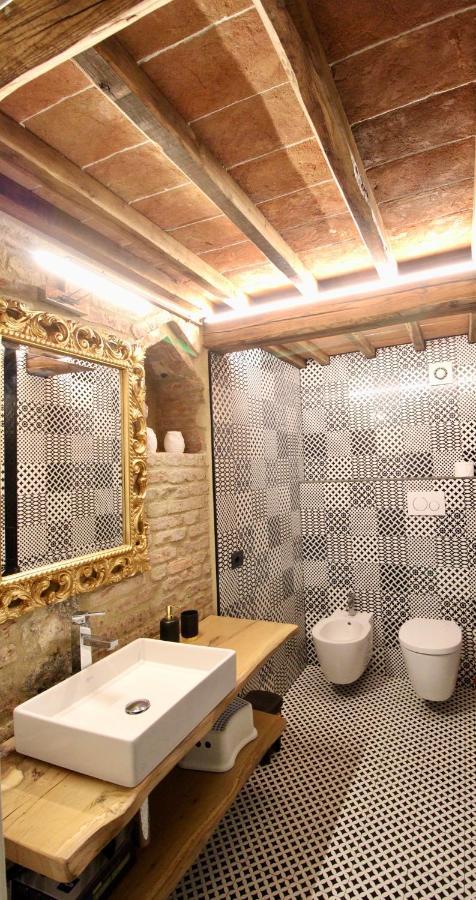 Luxury Suite Apartment Angiolieri Siena Bagian luar foto