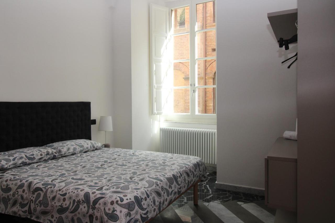 Luxury Suite Apartment Angiolieri Siena Bagian luar foto