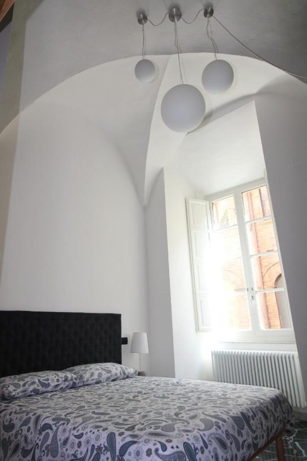 Luxury Suite Apartment Angiolieri Siena Bagian luar foto